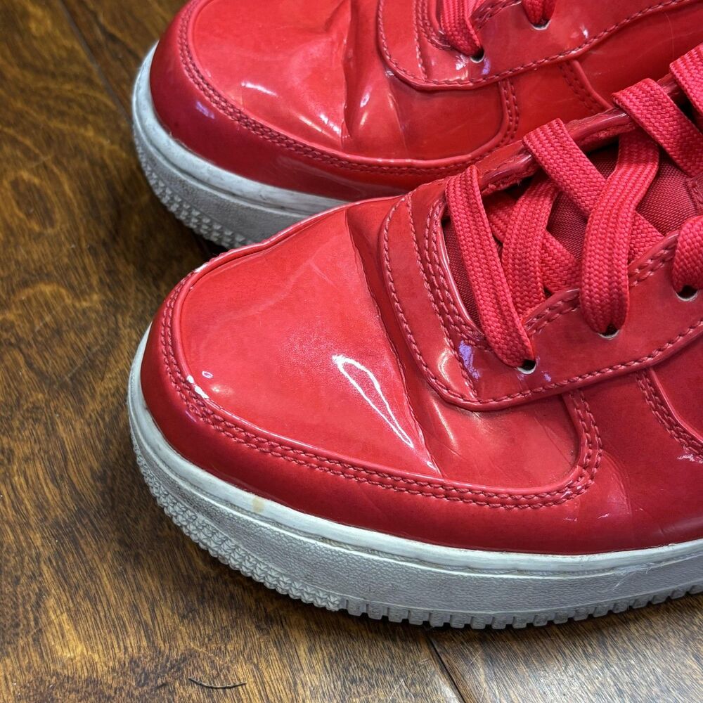 Nike Air Force 1 '07 LV8 Low Shoes Youth 7Y UV Siren‎ Red White Patent Sneakers - Picture 2 of 16